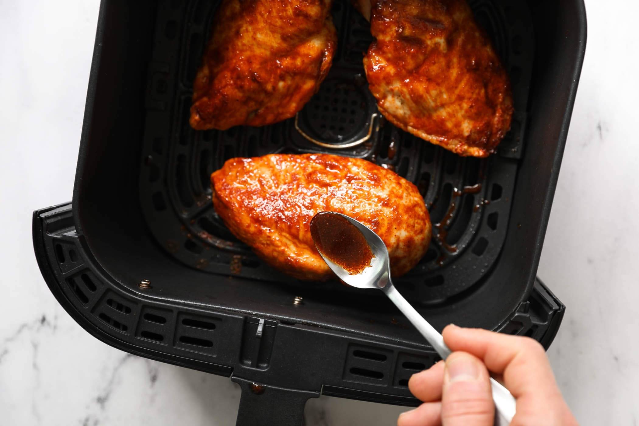 how-to-cook-chicken-breast-in-gourmia-air-fryer