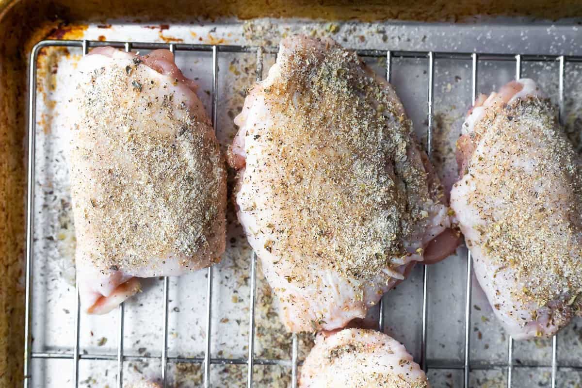 how-to-cook-chicken-thighs-in-toaster-oven