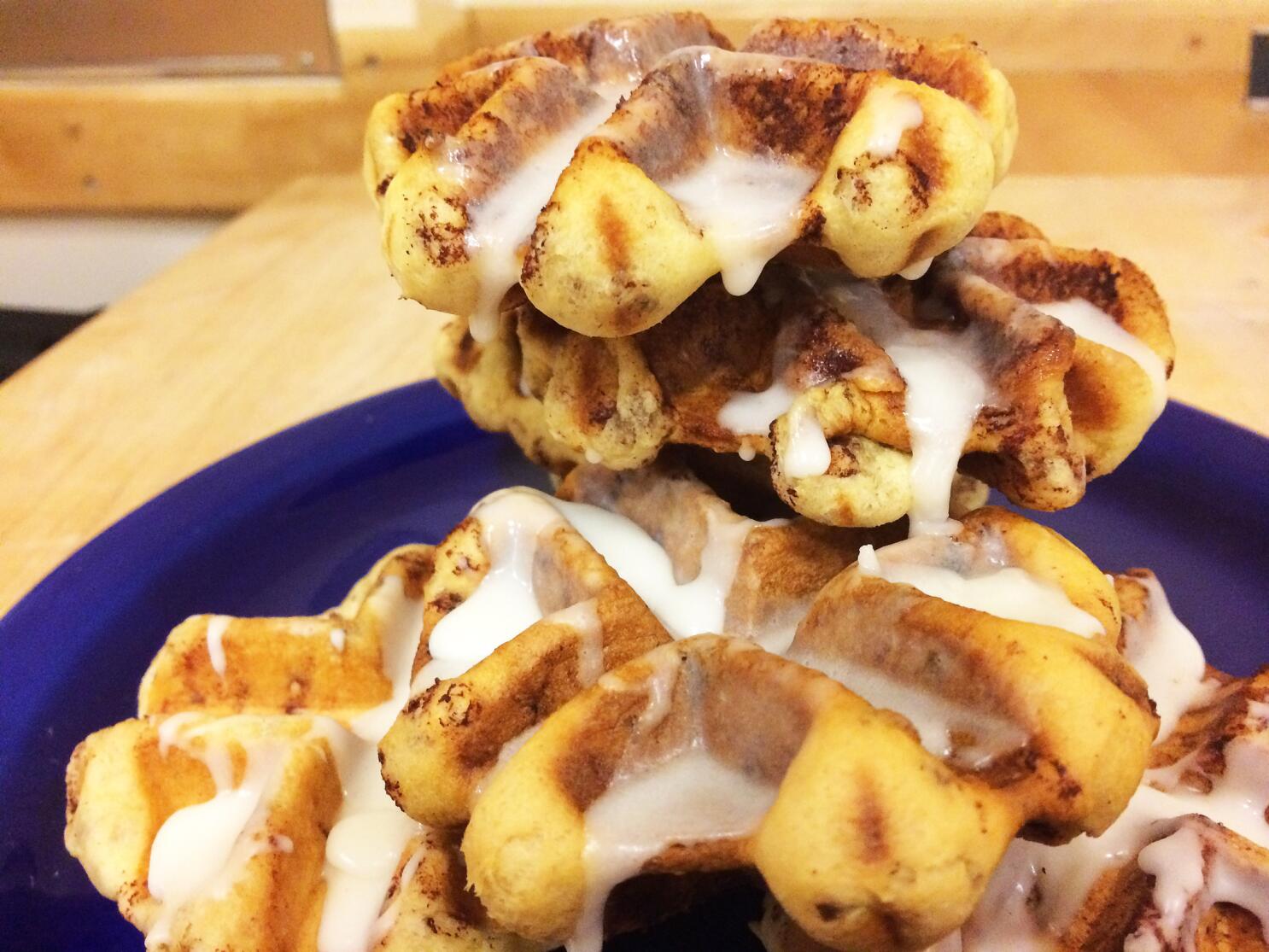 how-to-cook-cinnamon-rolls-in-a-waffle-maker