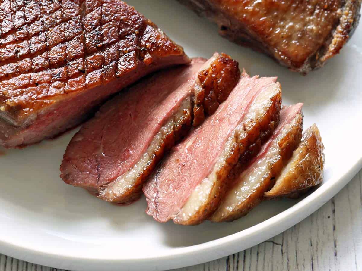 how-to-cook-duck-breast-cast-iron