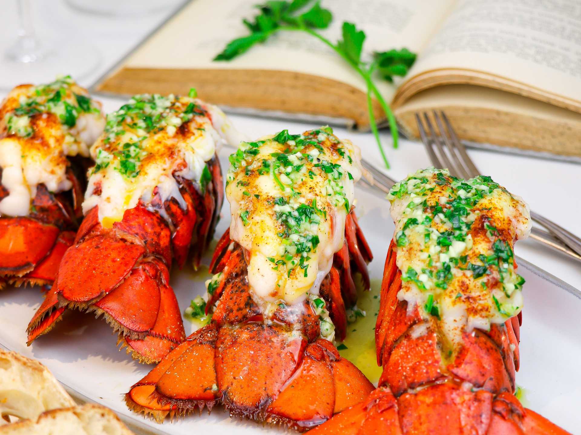 how-to-cook-frozen-raw-lobster-tails