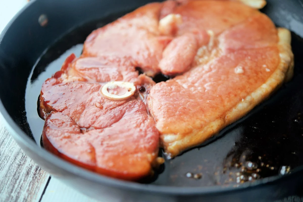 how-to-cook-ham-on-the-stove