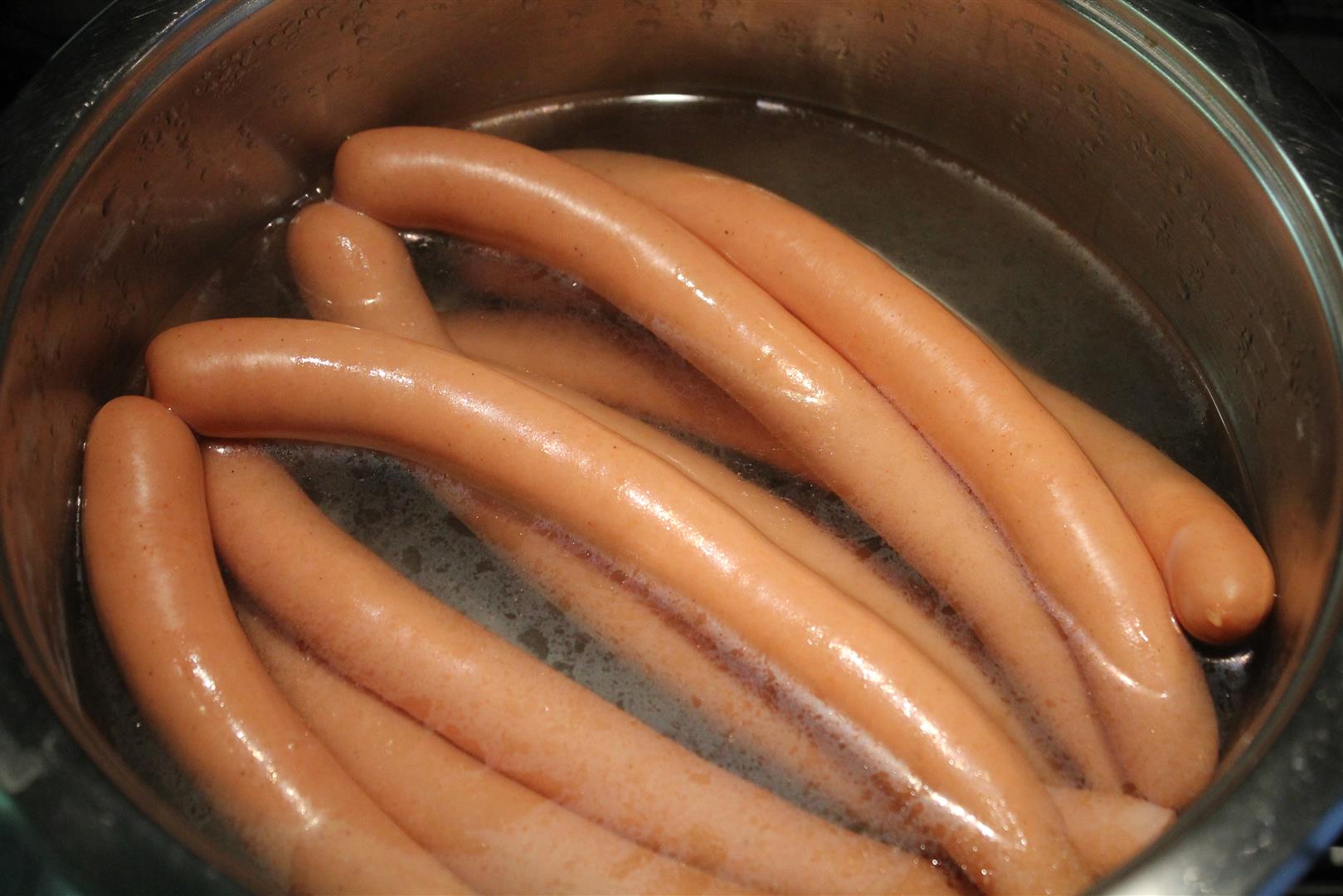 how-to-cook-hot-dogs-on-stove-with-water