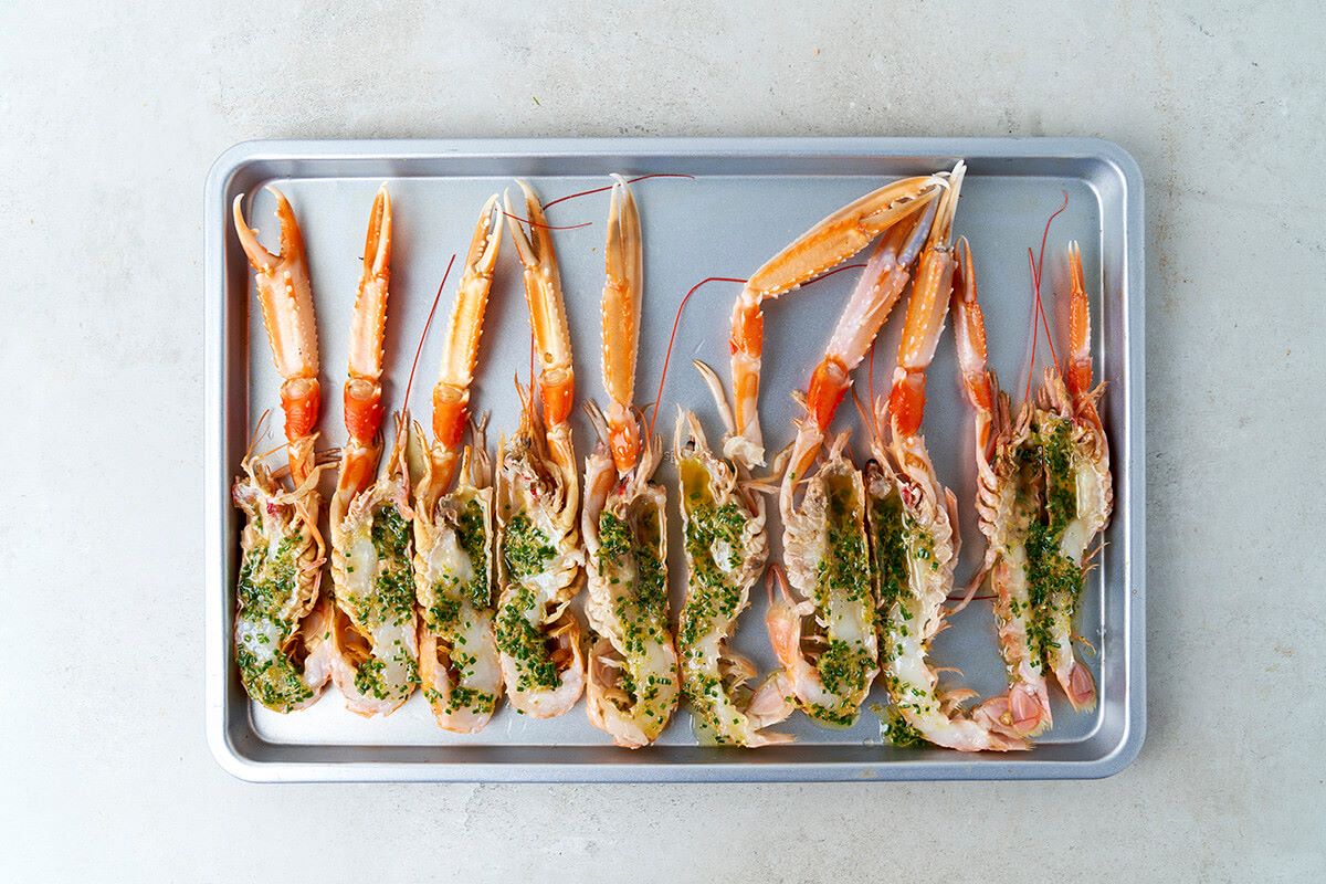 how-to-cook-langoustines-in-garlic-butter