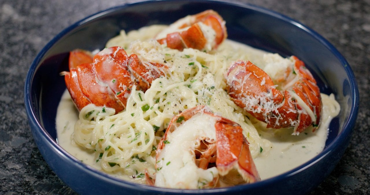 how-to-cook-lobster-tails-for-pasta