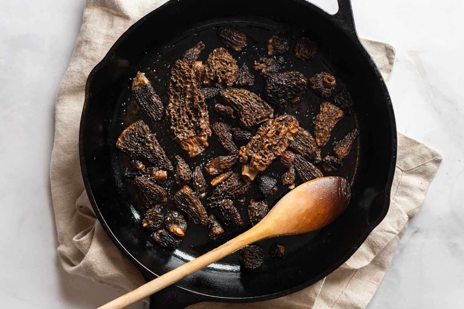 how-to-cook-morel-mushrooms-on-the-stove