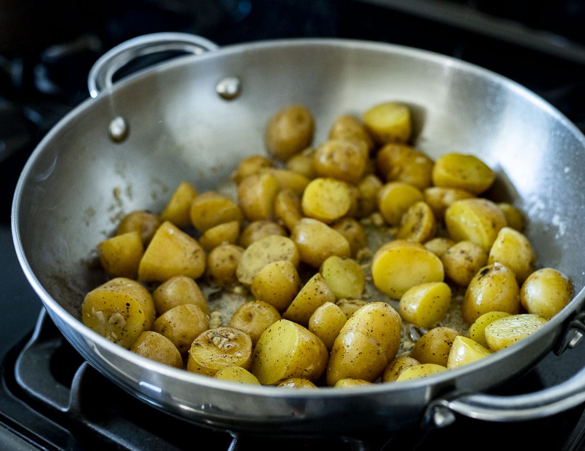how-to-cook-petite-gold-potatoes-on-stove
