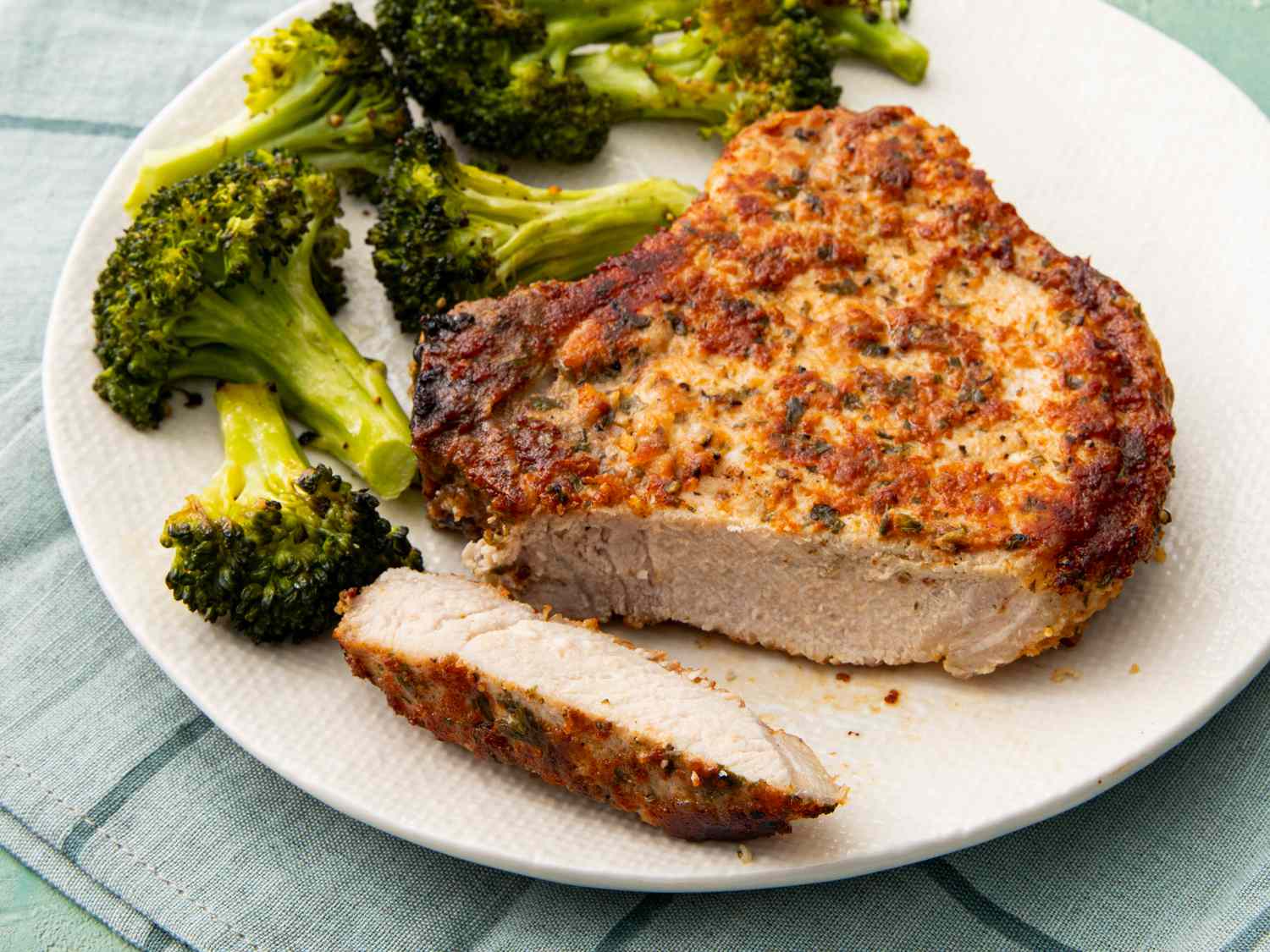 how-to-cook-pork-chops-in-an-air-fryer-oven