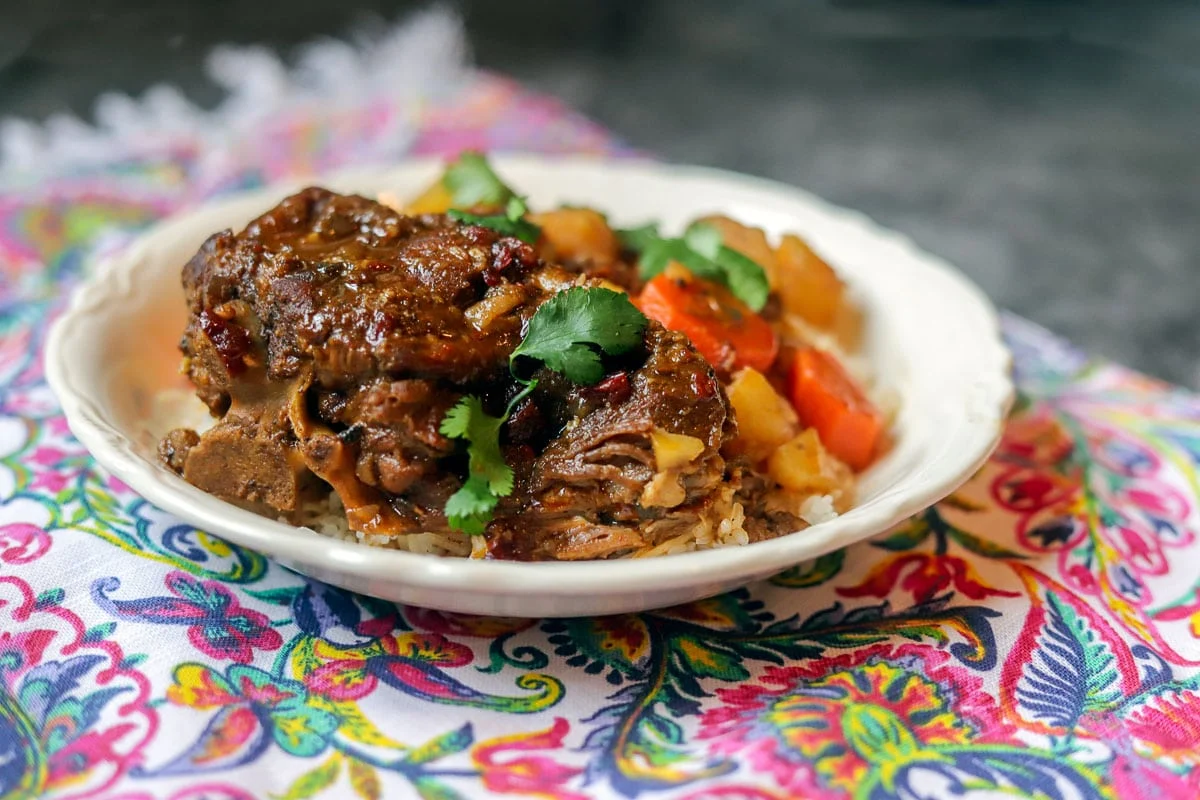 how-to-cook-pork-neck-bones-and-rice