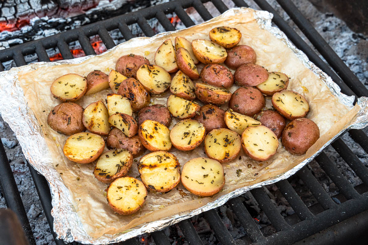 how-to-cook-potatoes-in-foil-on-grill