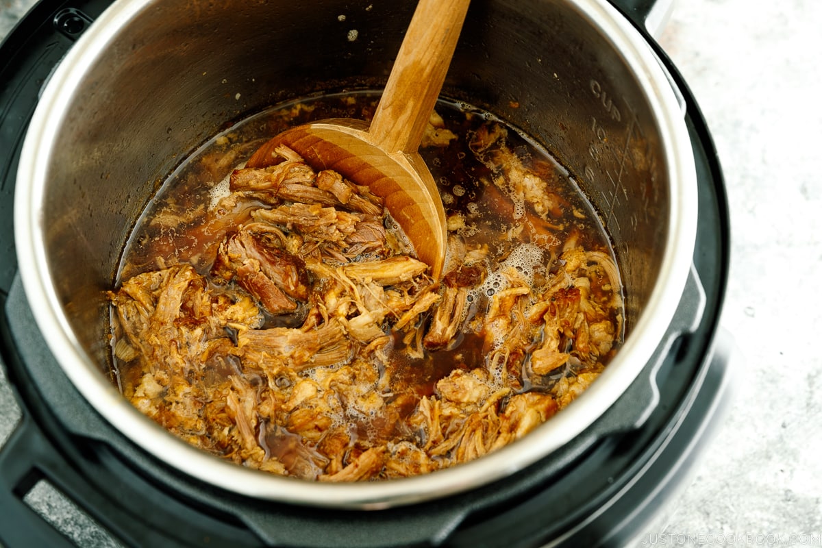 how-to-cook-pulled-pork-in-a-pressure-cooker