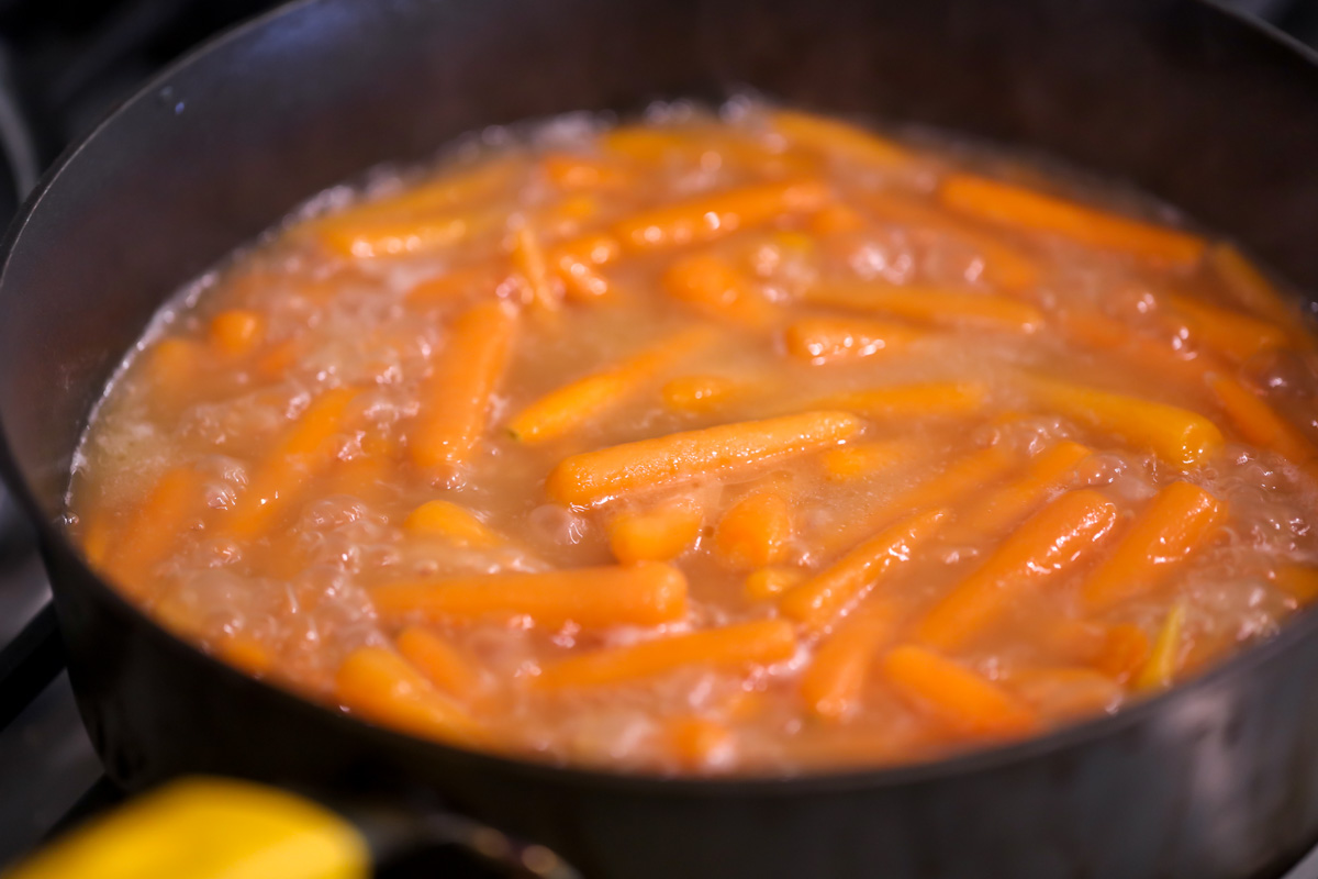 how-to-cook-raw-carrots-on-stove
