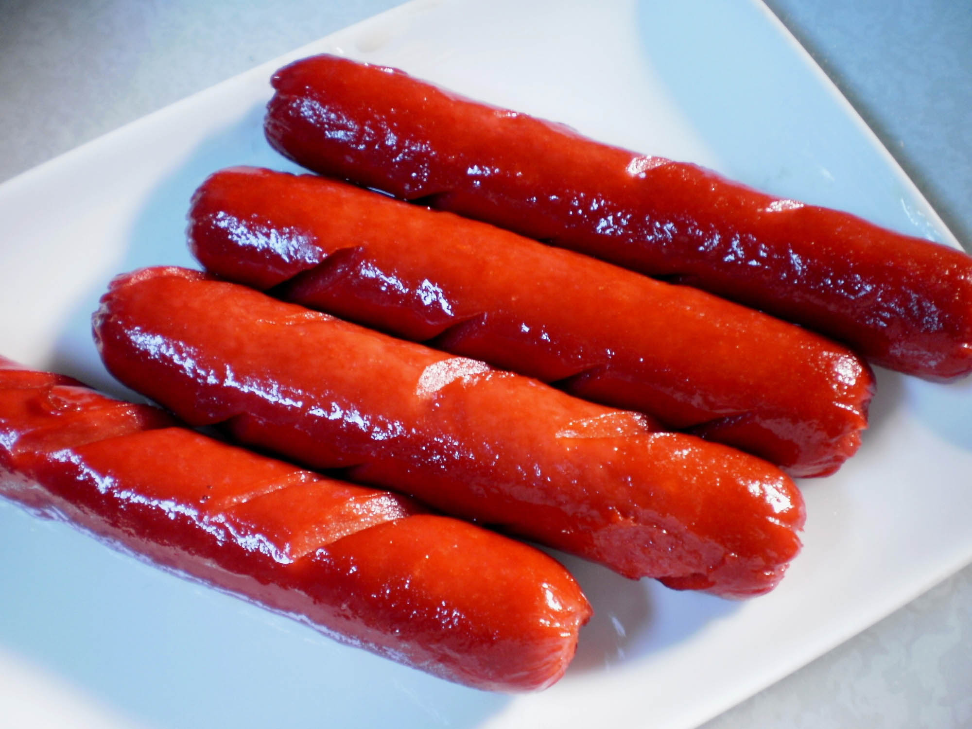 How To Cook Red Hot Dogs - Recipes.net