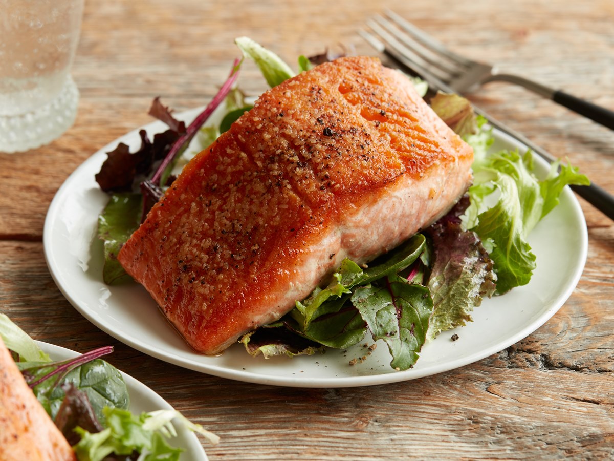 How To Cook Salmon Fish On Stove - Recipes.net