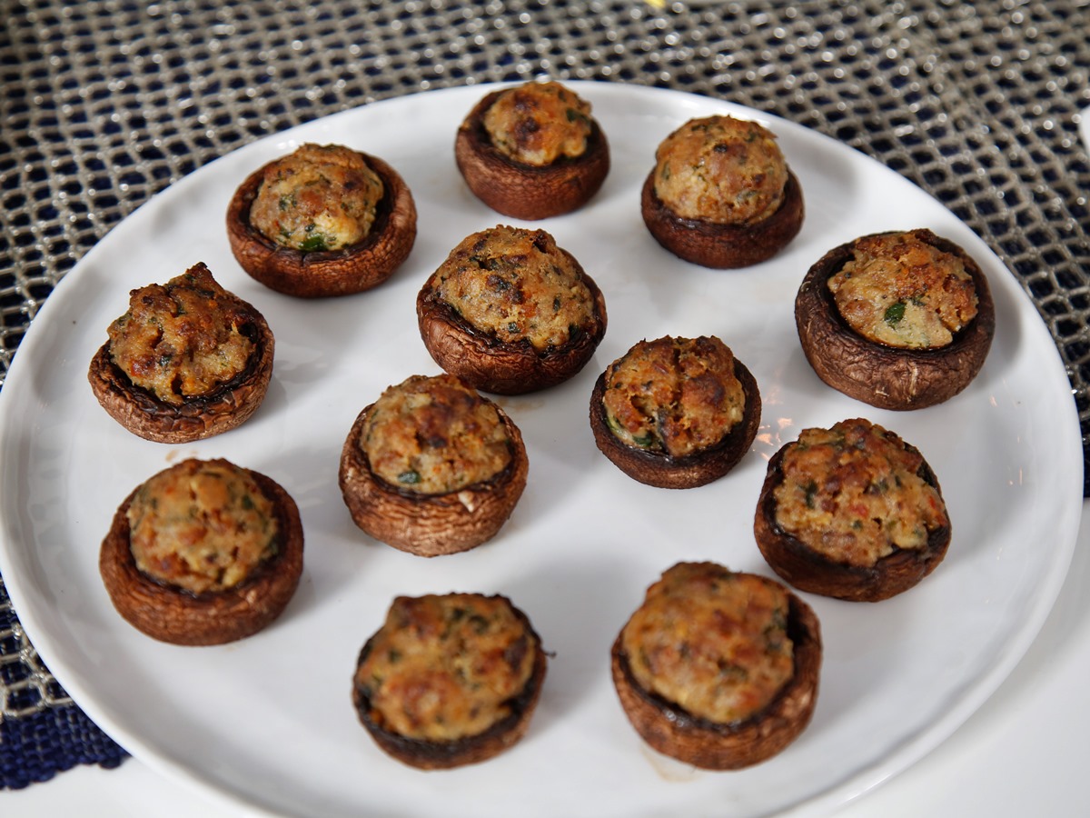 how-to-cook-sausage-stuffed-mushrooms