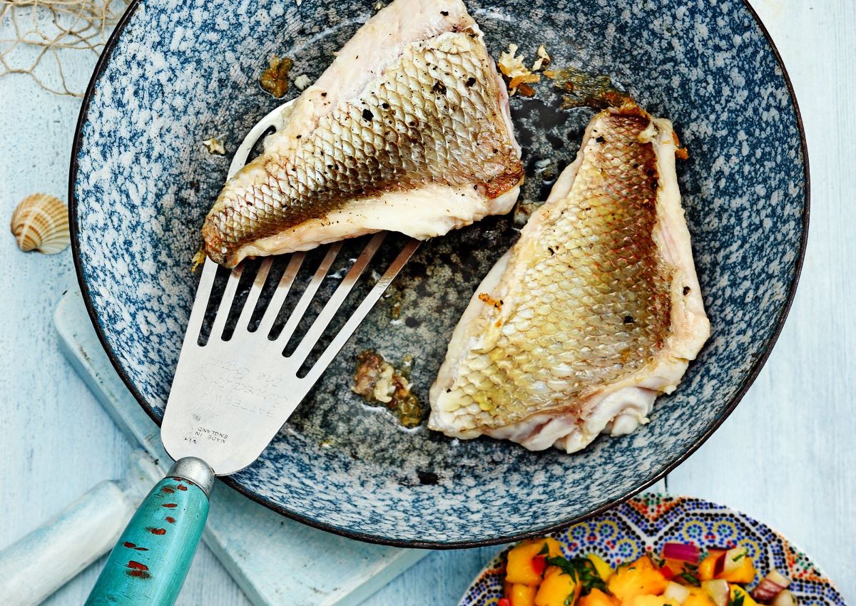 how-to-cook-sea-bass-in-a-pan
