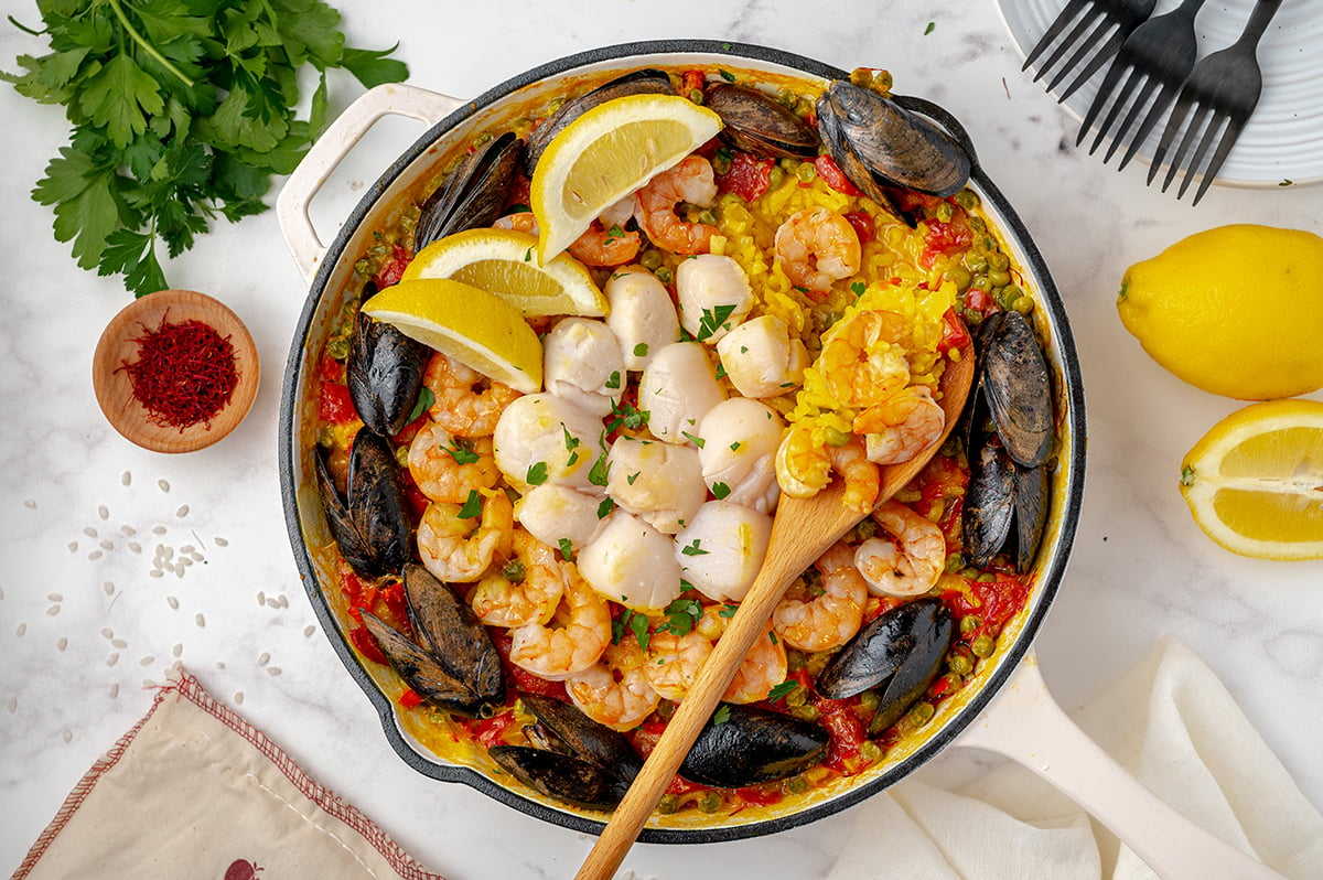 how-to-cook-seafood-paella