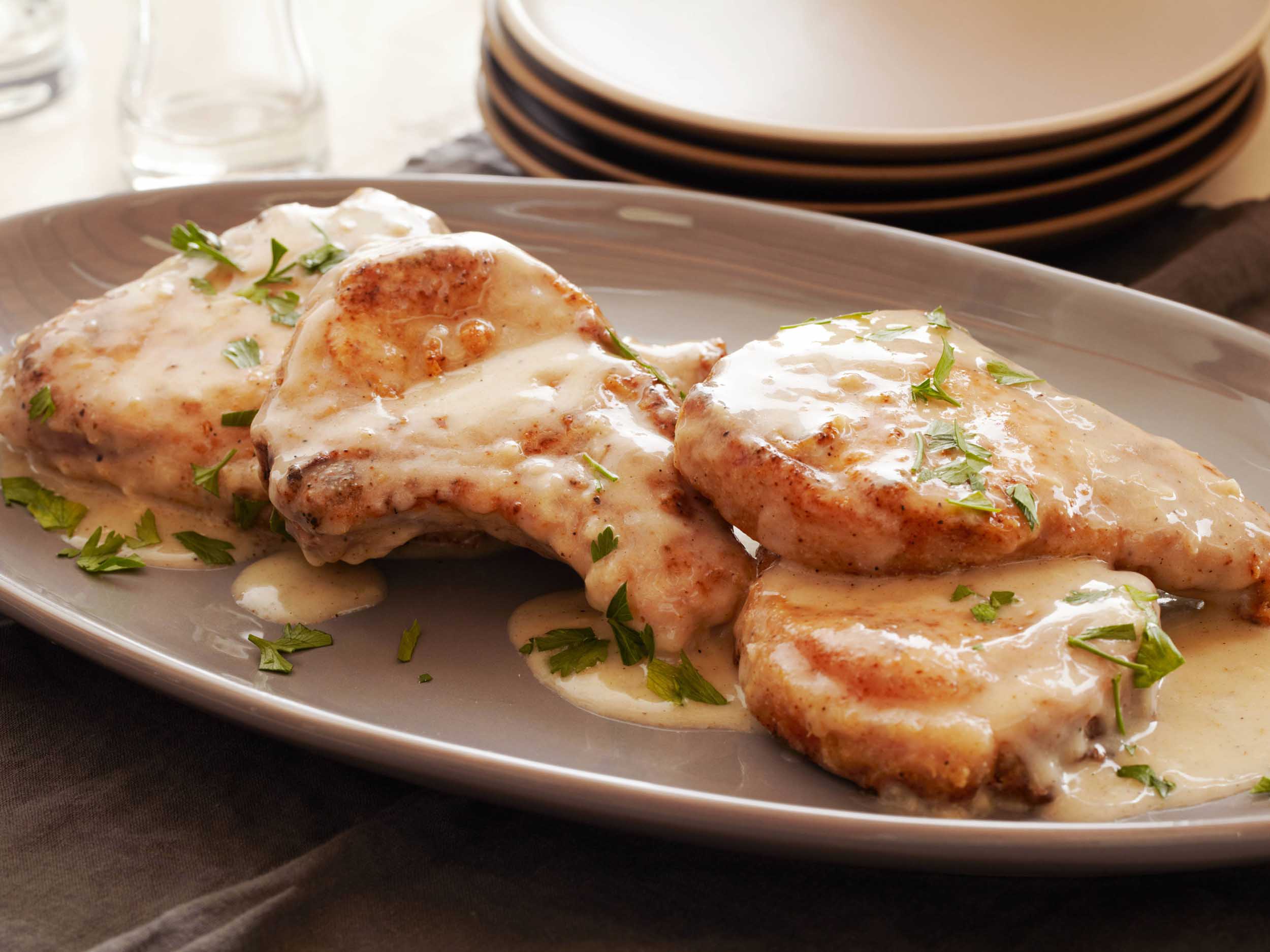 how-to-cook-smothered-pork-chops-in-the-oven
