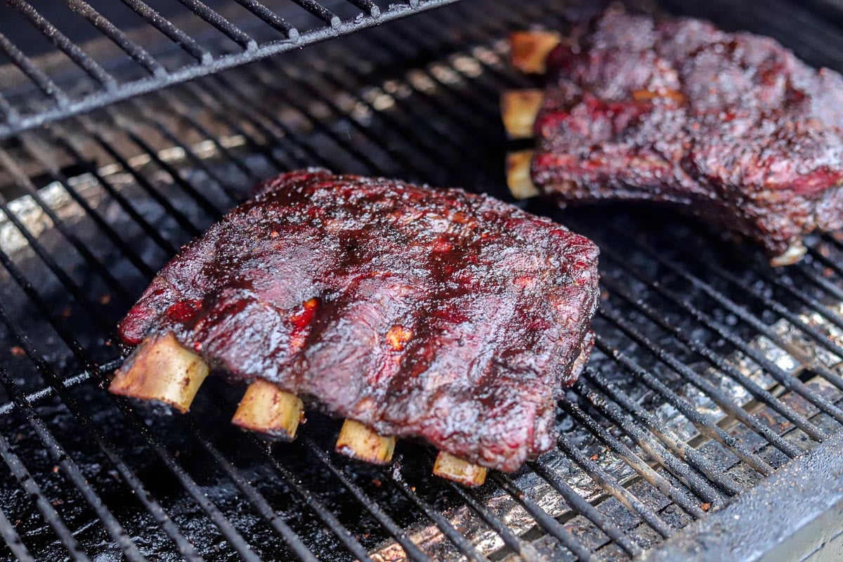 How to Smoke Ribs on a Pellet Grill: Sizzle & Savor