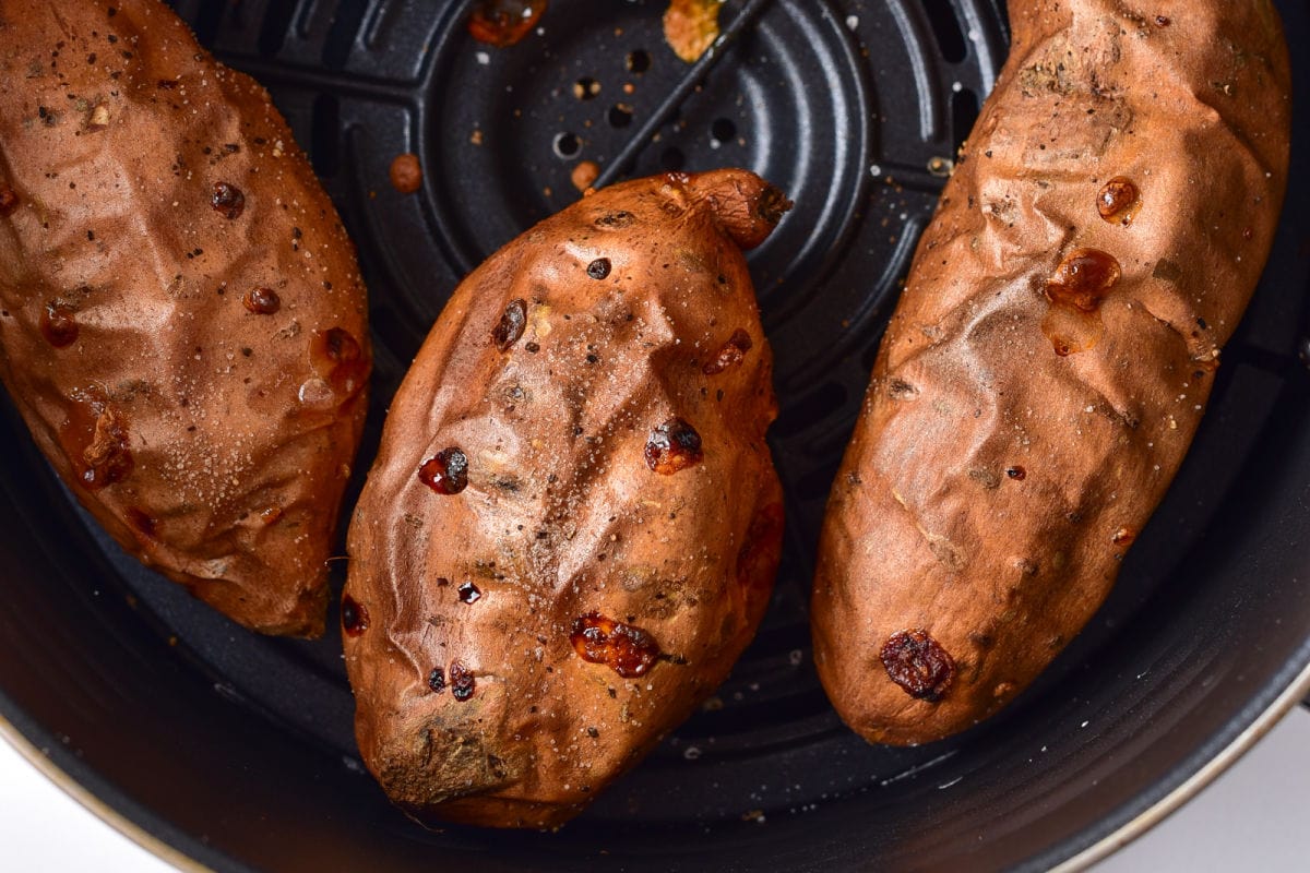 how-to-cook-sweet-potatoes-in-air-fryer-oven