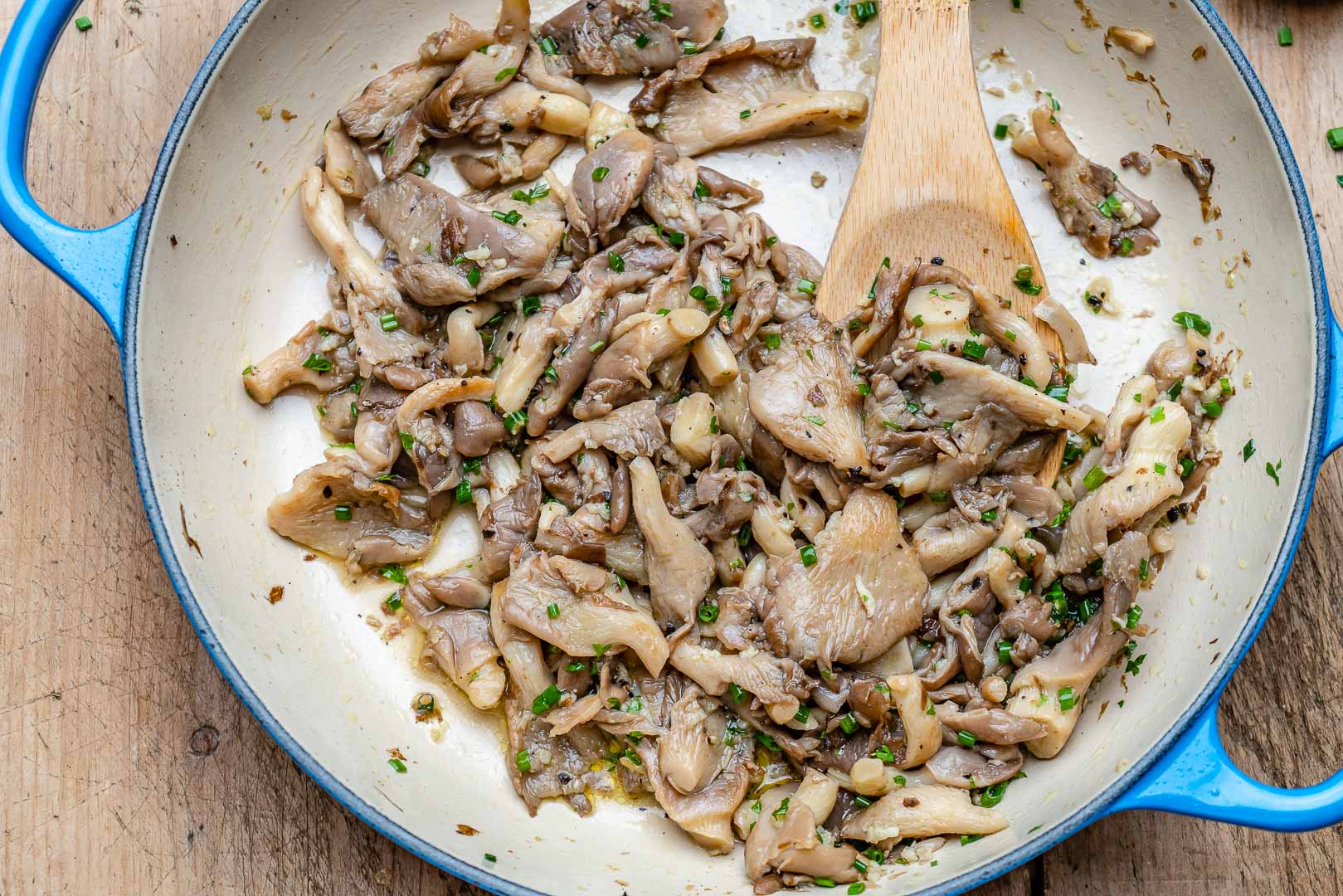 how-to-cook-wild-oyster-mushrooms