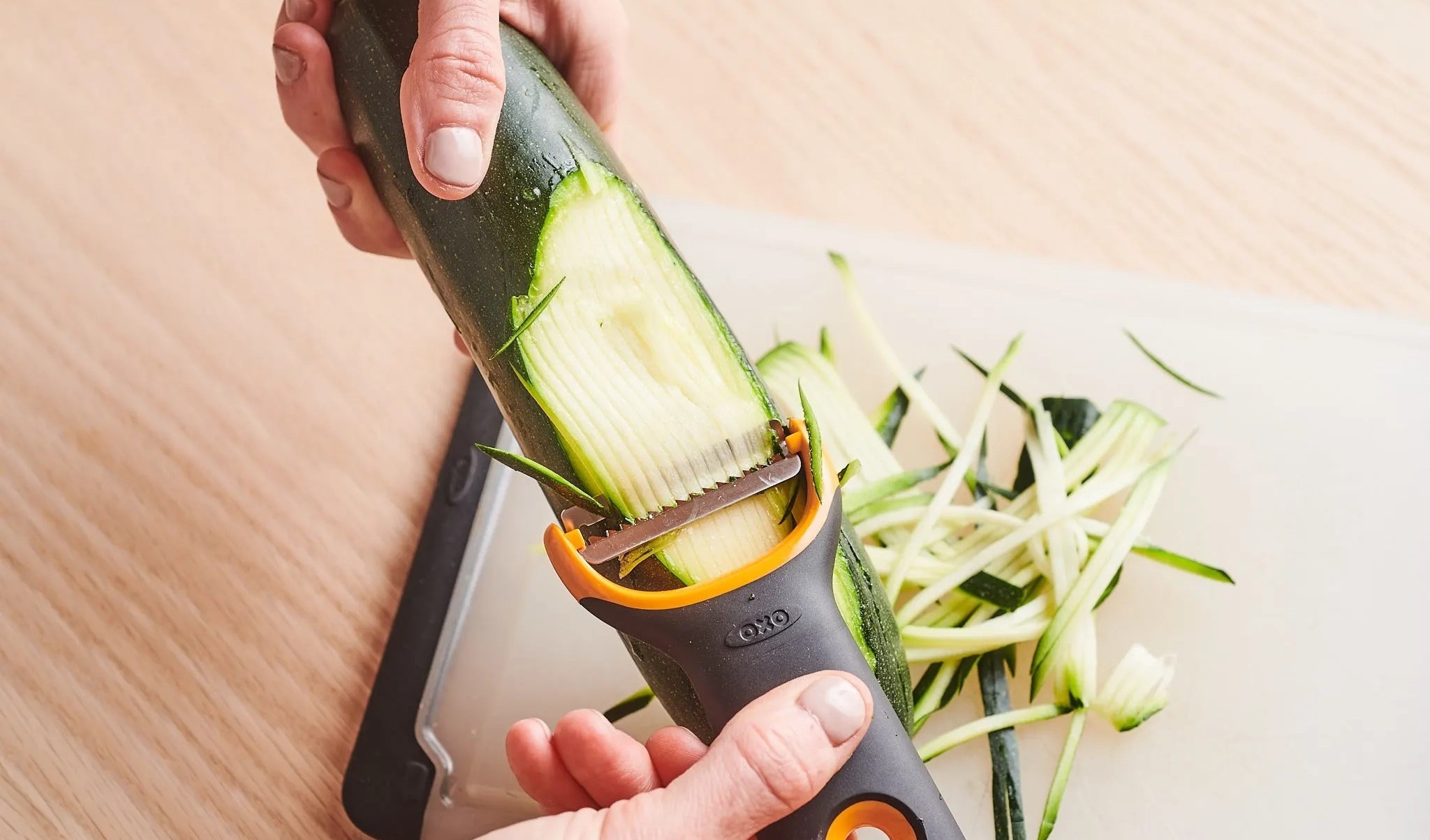 The Trick To Sharpening Your Vegetable Peelers Without Any Special Tools
