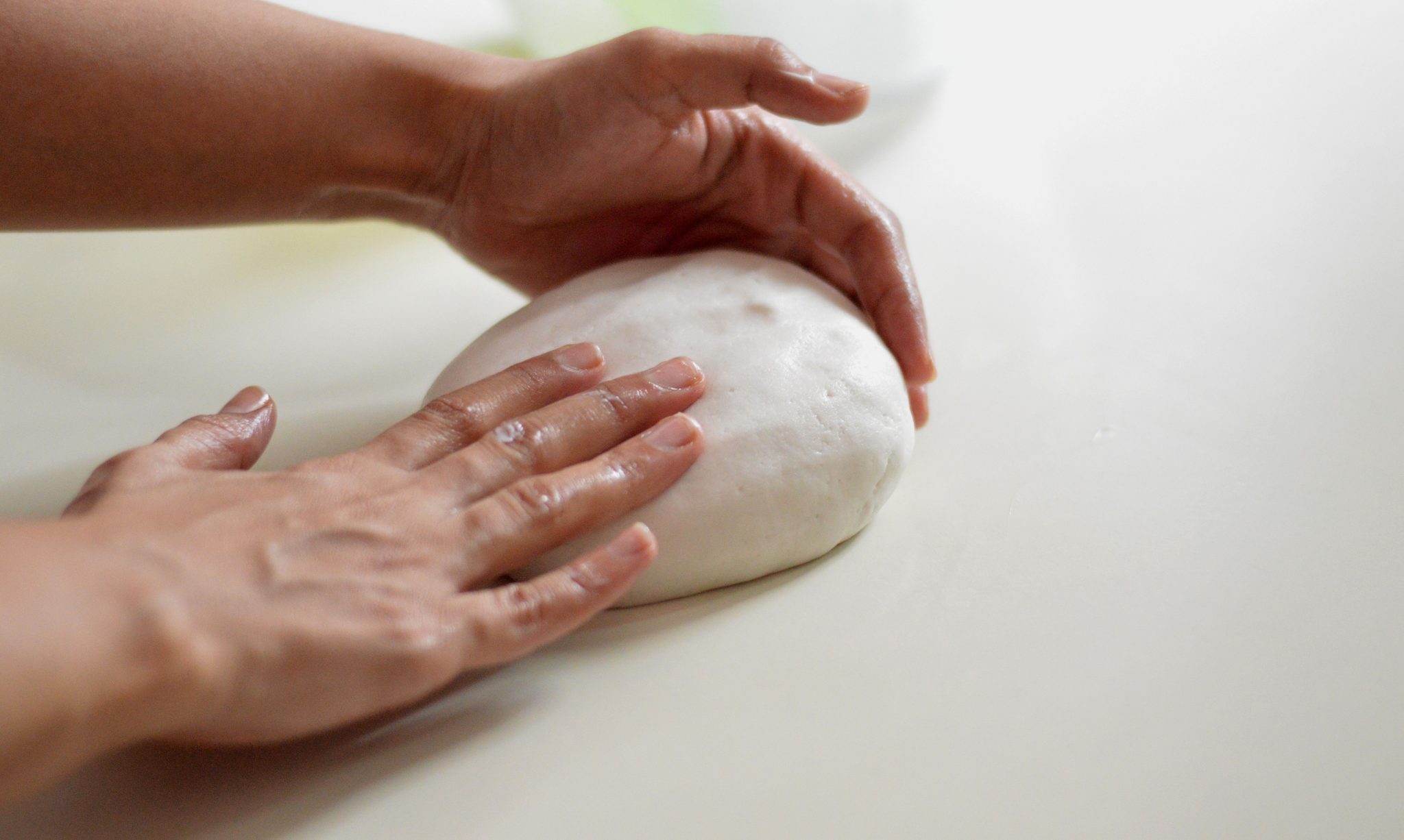 how-to-knead-fondant-dough