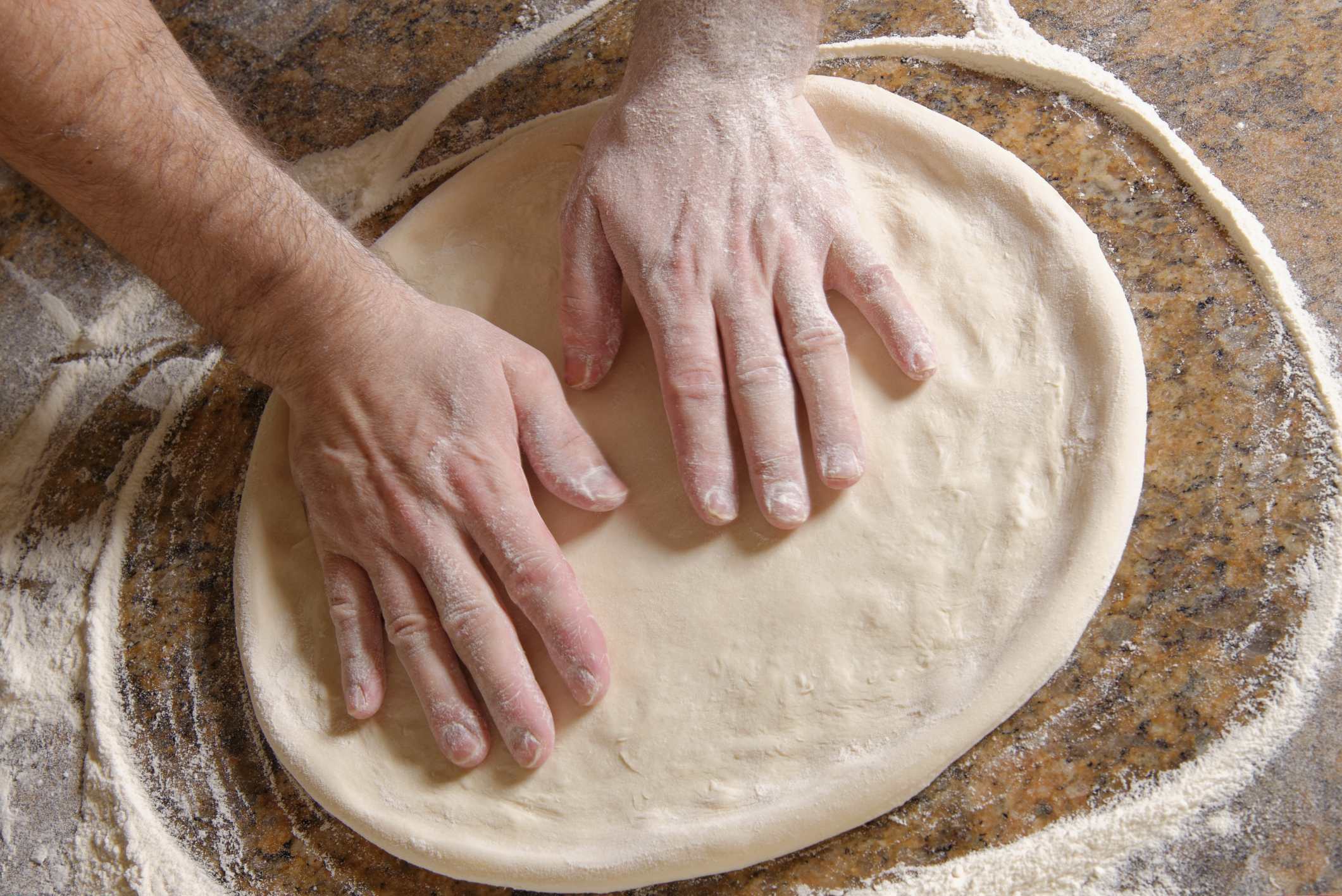 how-to-knead-pizza-dough-into-a-circle