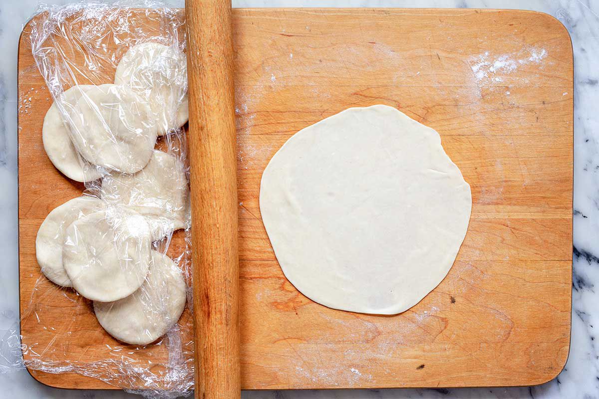 how-to-knead-tortilla-dough