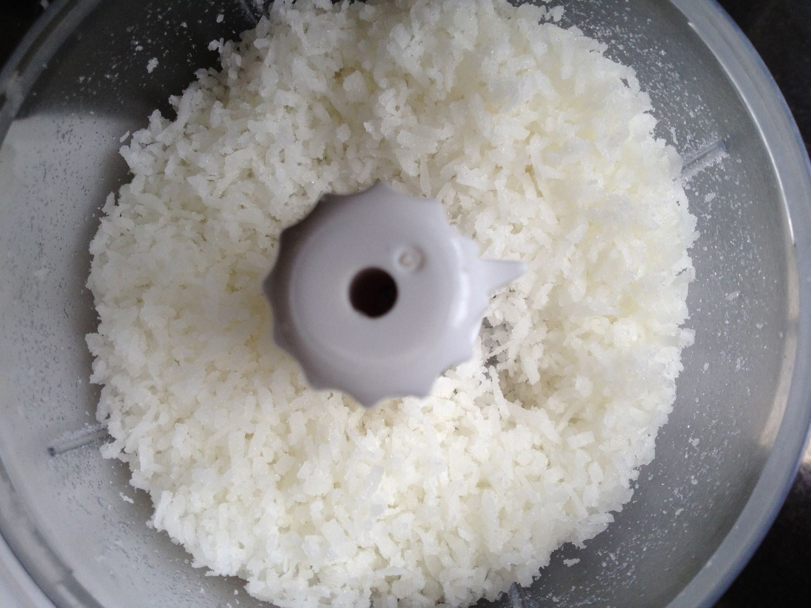 how-to-mince-coconut
