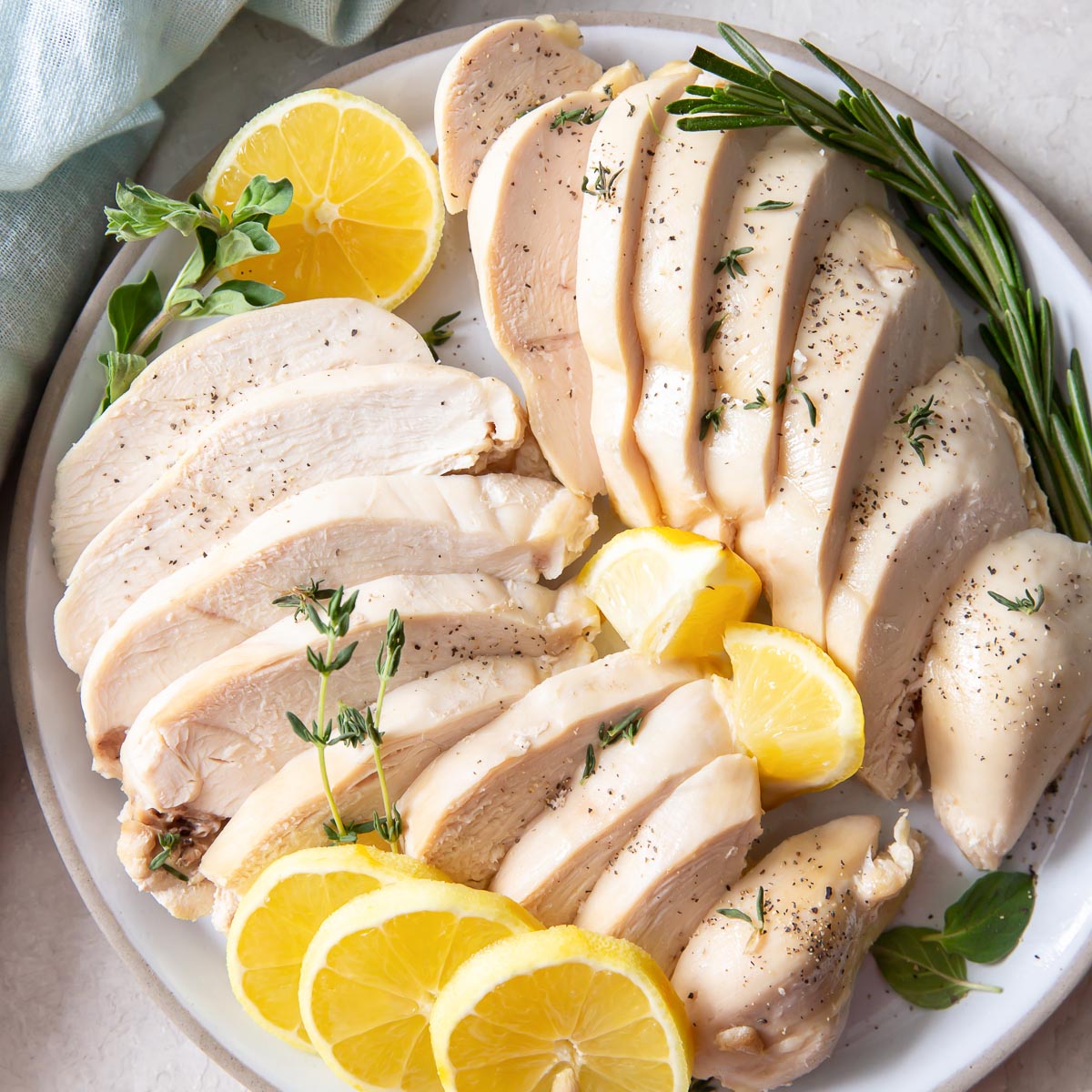 how-to-poach-a-tender-chicken-breast