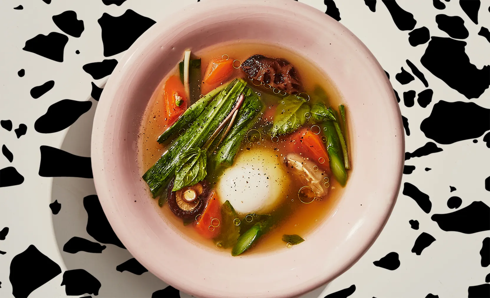 how-to-poach-an-egg-in-broth