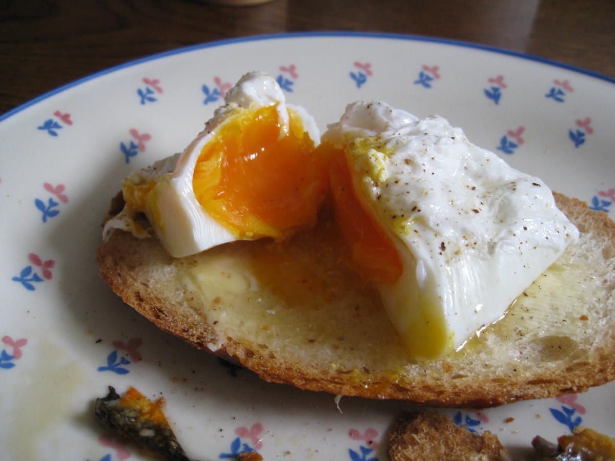how-to-poach-egg-in-stonewave