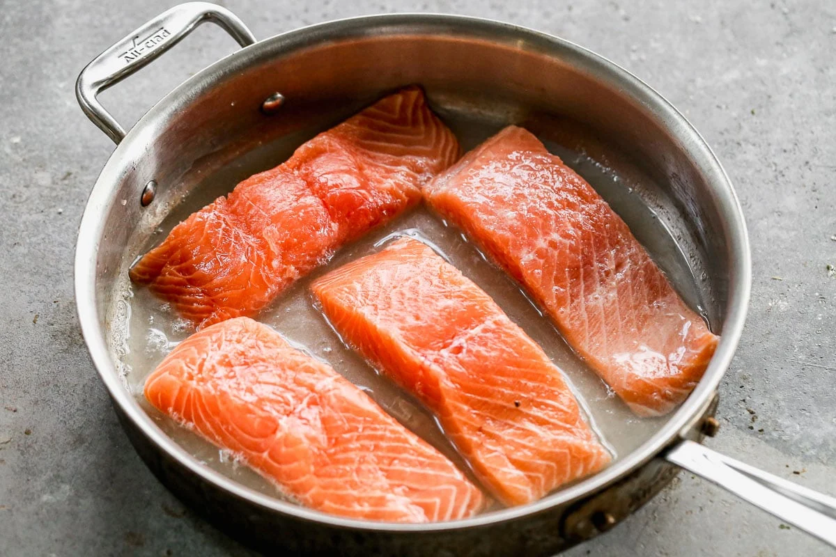 how-to-poach-frozen-salmon-fillets
