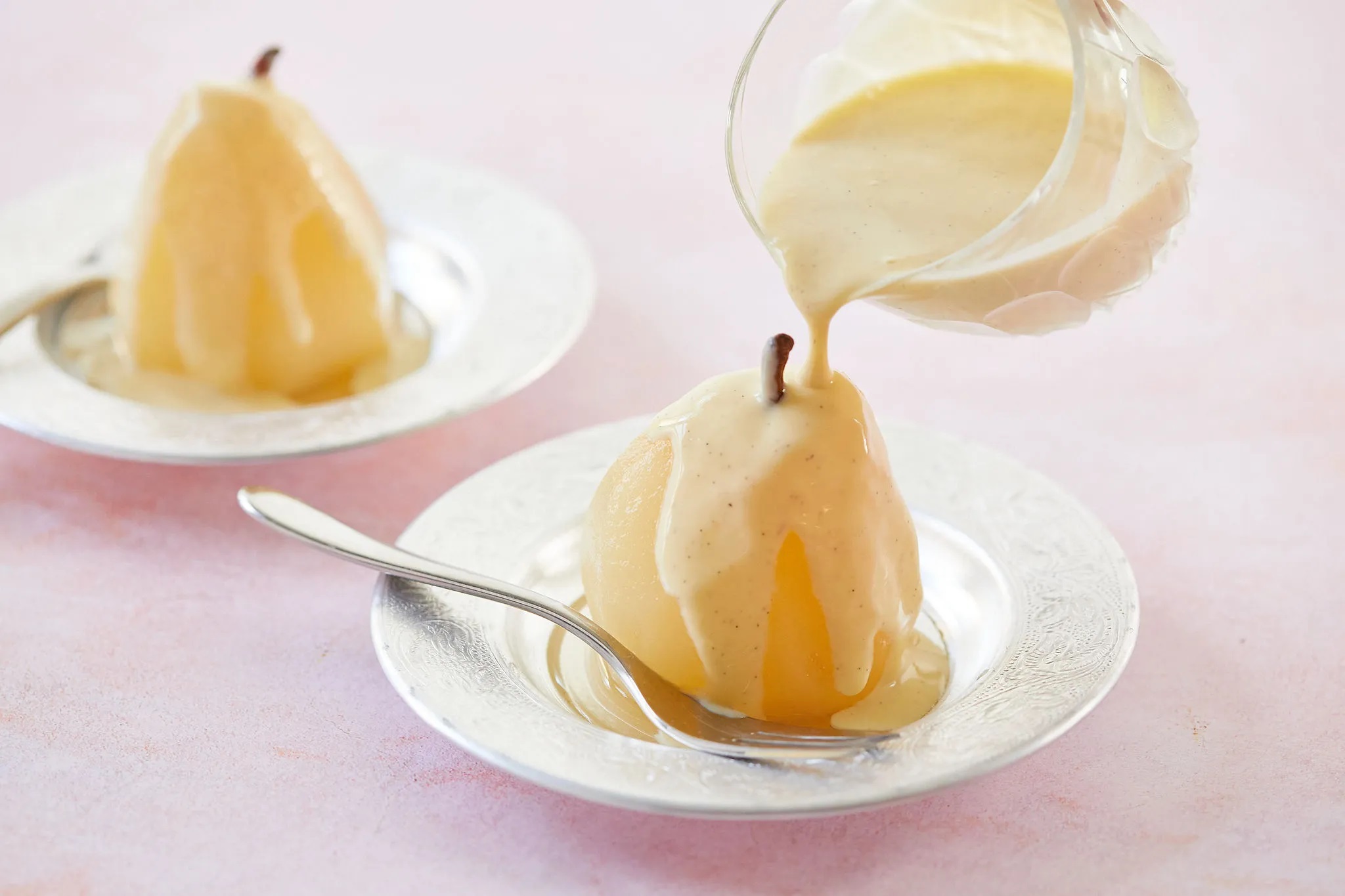 how-to-poach-pears-in-oven-to-have-with-cream