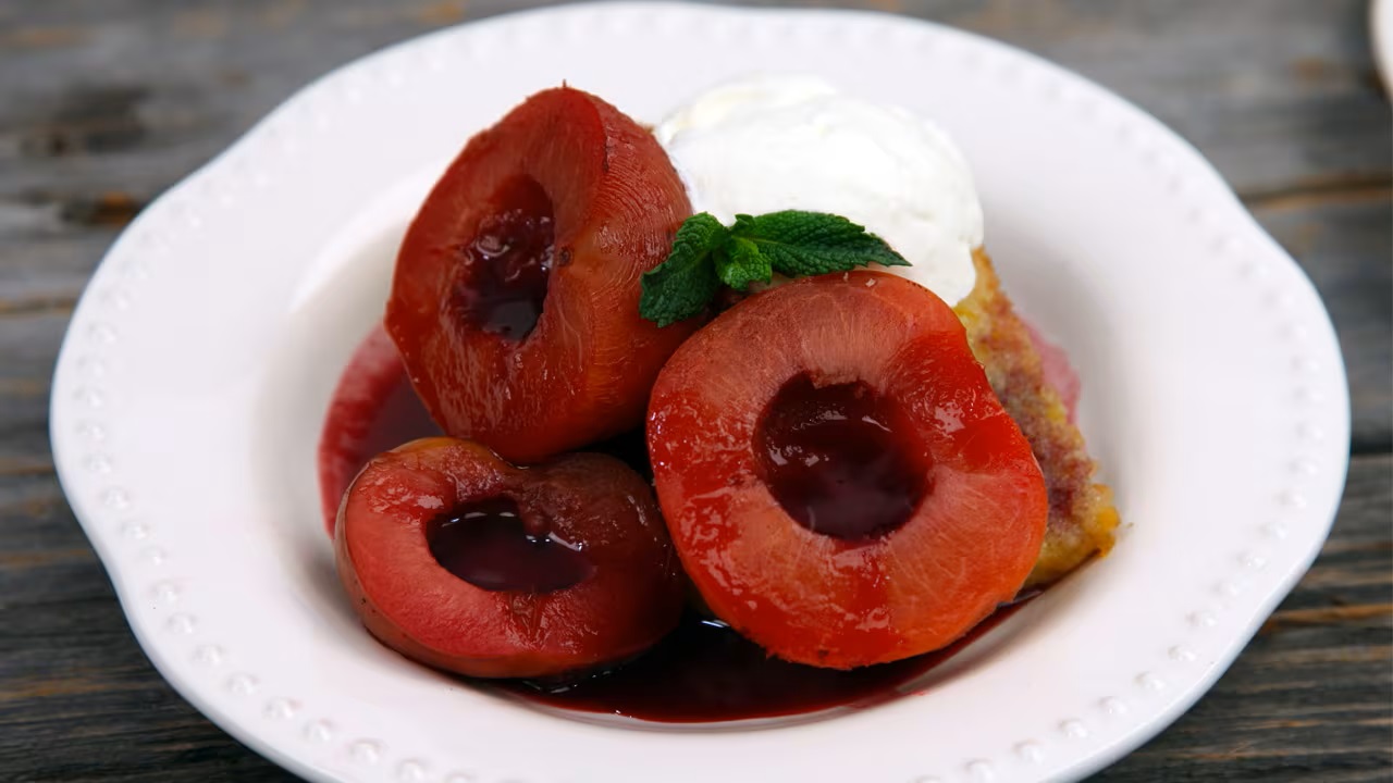 how-to-poach-plums
