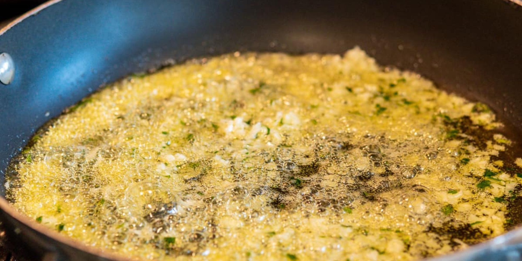 how-to-saute-garlic-in-butter
