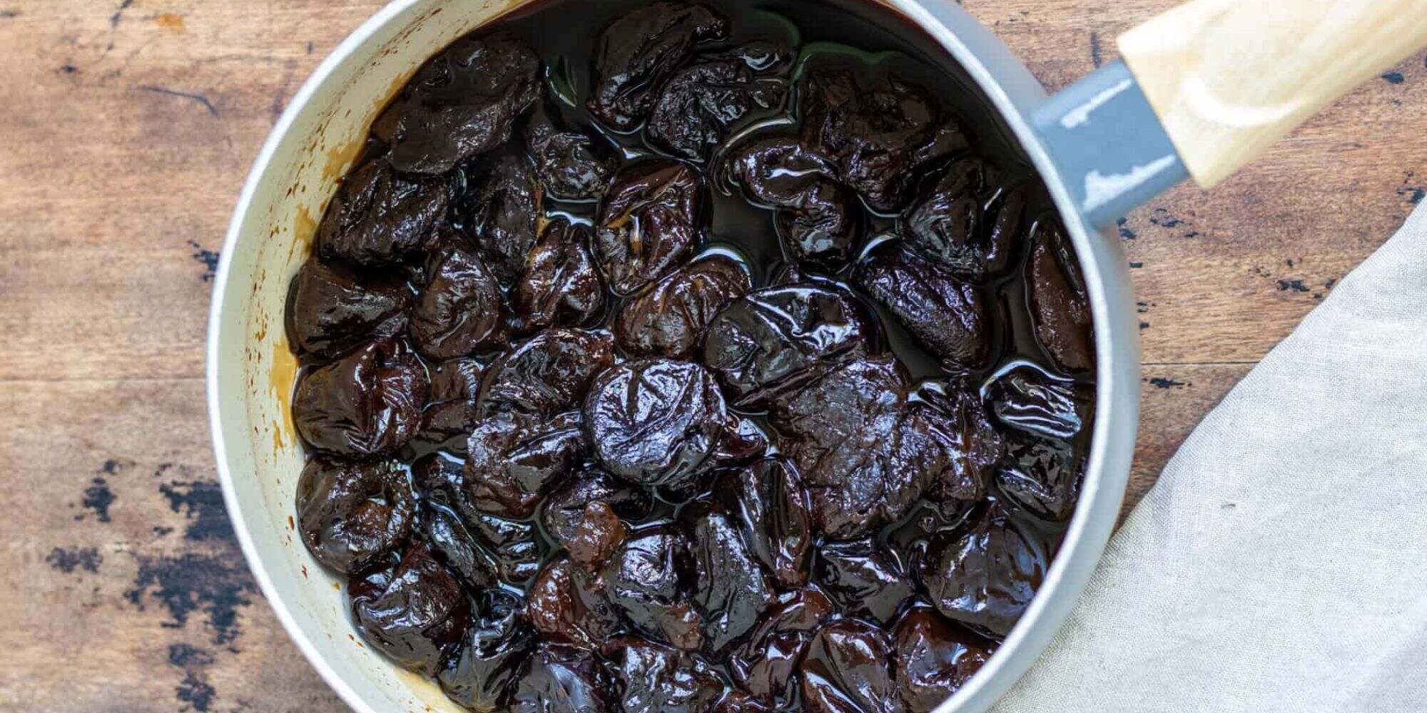 how-to-stew-prunes