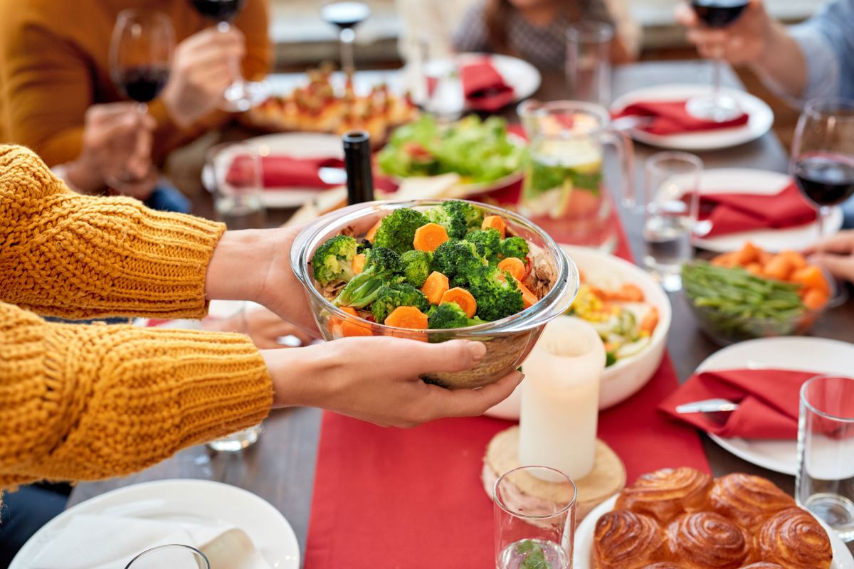 dietitian-how-to-eat-healthy-during-the-holidays