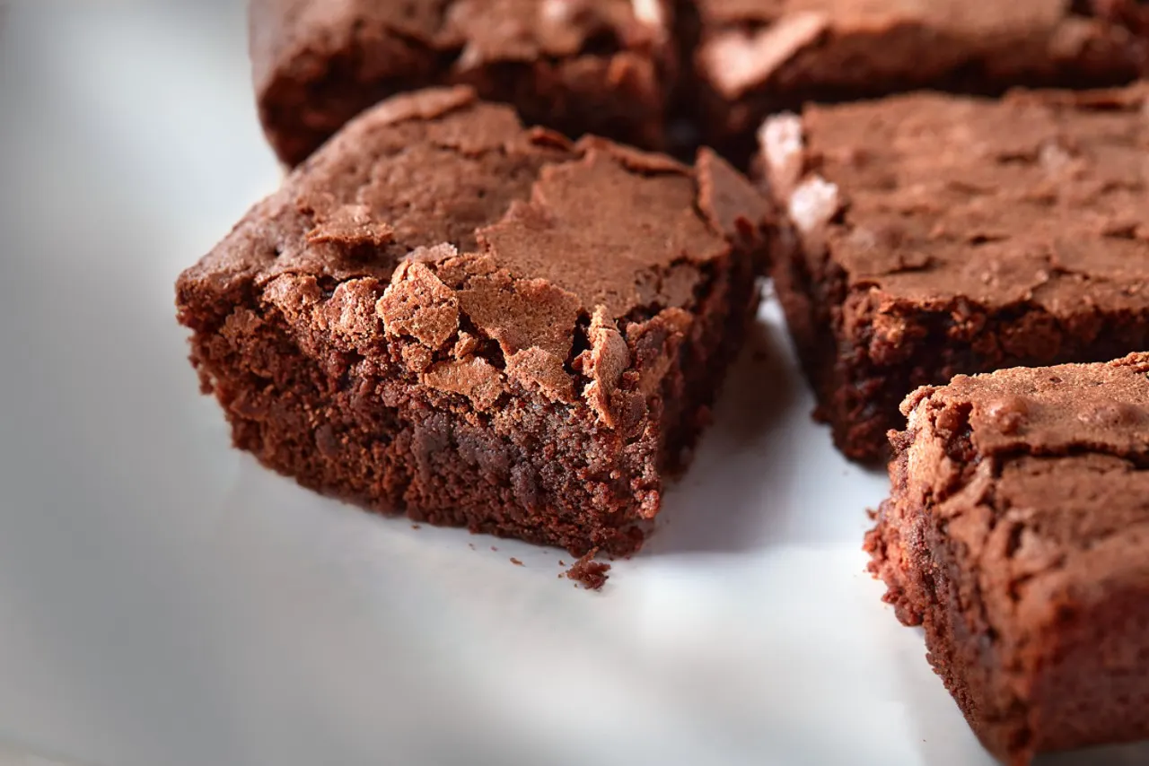 how-to-bake-88-brownies-in-a-big-pan