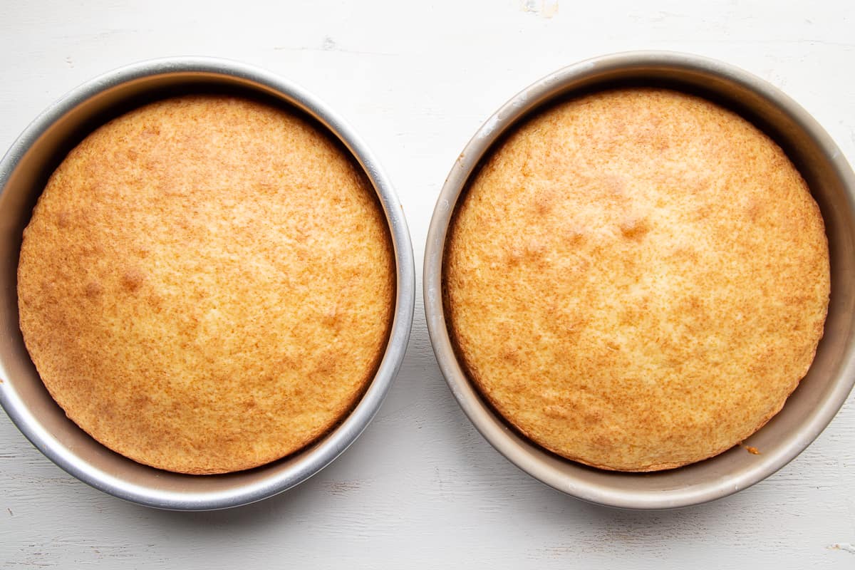 how-to-bake-a-cake-with-two-9-inch-pans