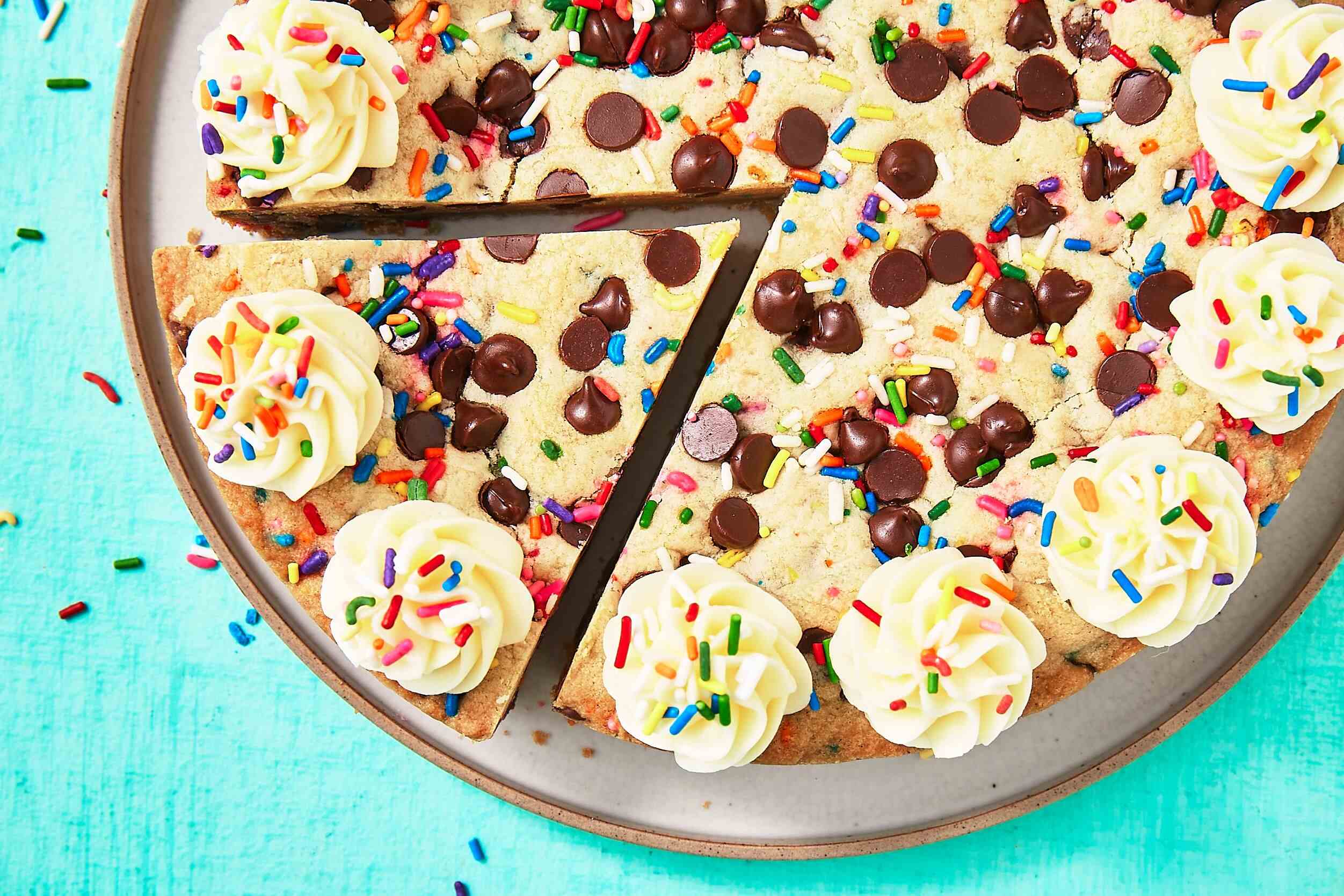 how-to-bake-a-cookie-cake-from-scratch