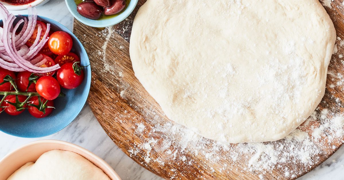how-to-bake-a-pizza-from-scratch-dough
