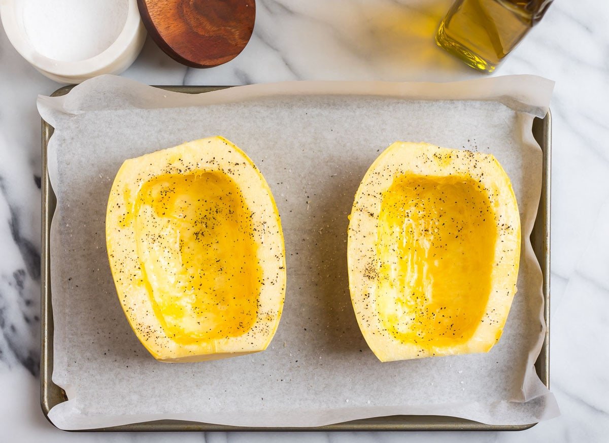 how-to-bake-a-spaghetti-squash-in-the-oven