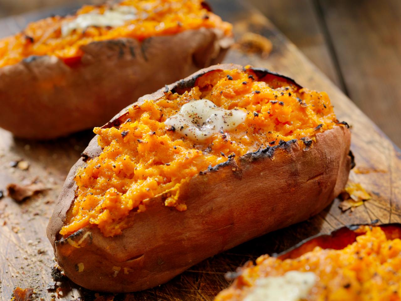 how-to-bake-a-sweet-potato-so-the-skin-comes-off-easily