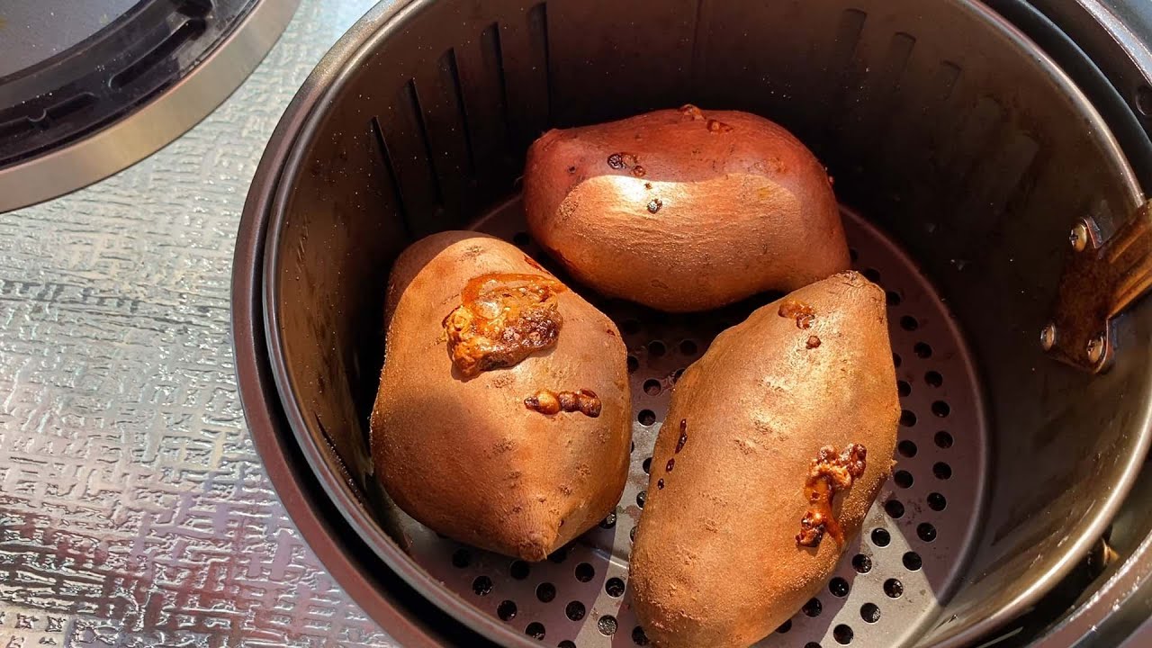 how-to-bake-a-whole-sweet-potato-in-an-air-fryer