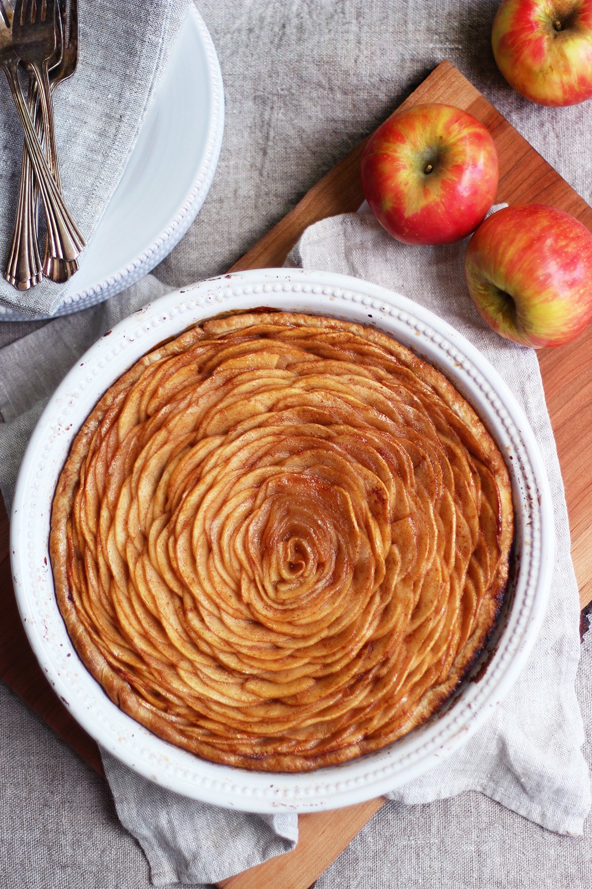 how-to-bake-an-apple-pie-without-a-top-crust