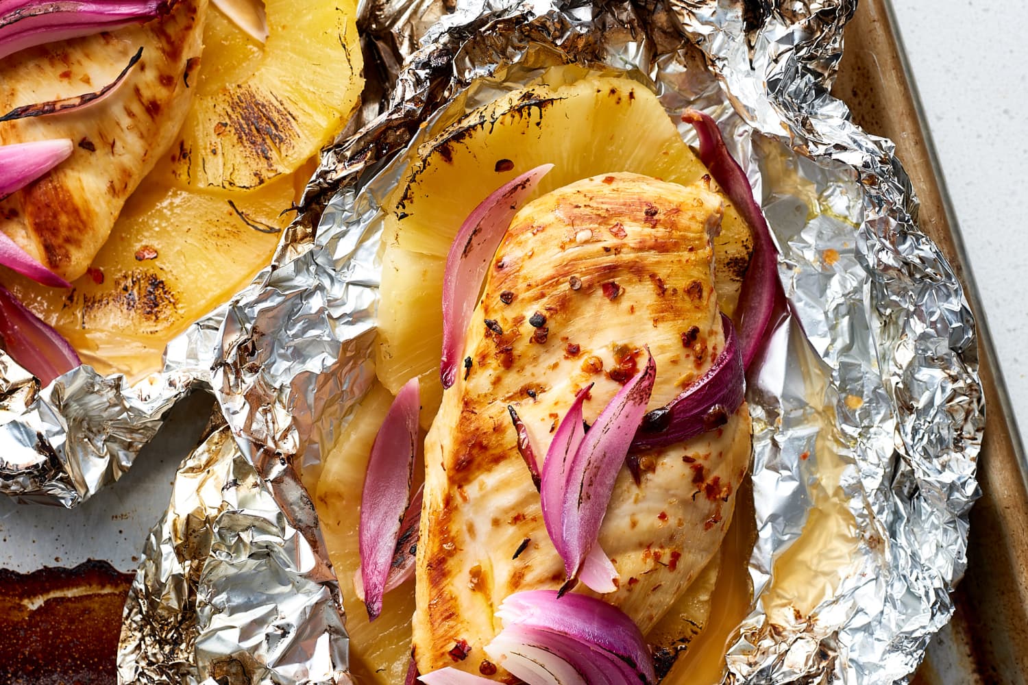 how-to-bake-and-flavor-a-chicken-breast-in-aluminum-foil