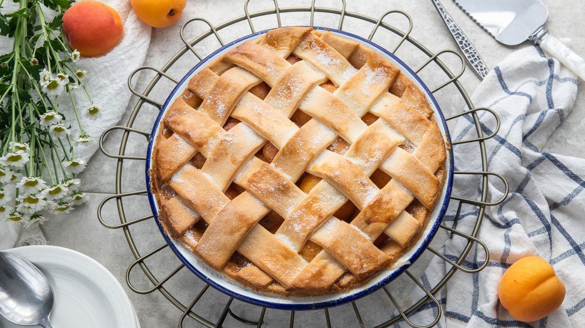 how-to-bake-apricot-pies