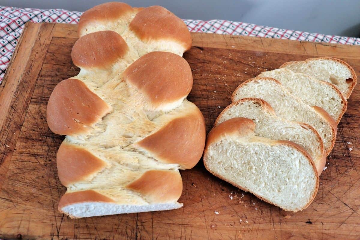 how-to-bake-bread-guyanese-style